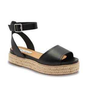Steve Madden Gabrie sandals size 7 black